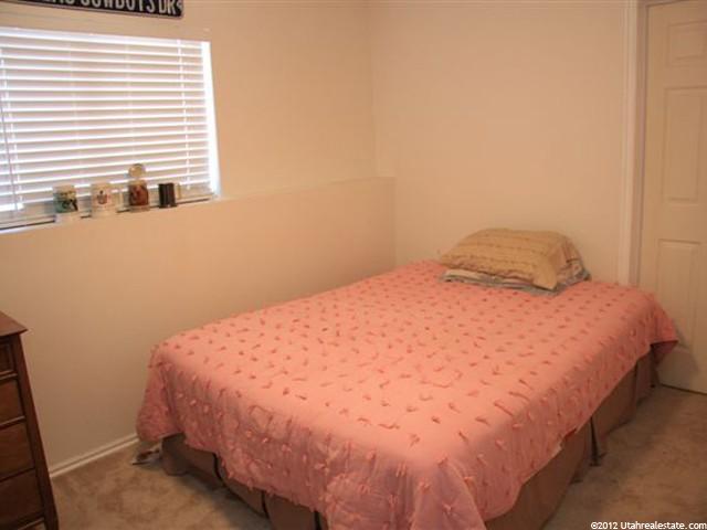 327 Eaglebrook Dr, Sandy, UT 84070 — photo 11