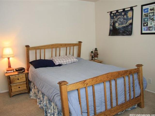 327 Eaglebrook Dr, Sandy, UT 84070 — photo 6