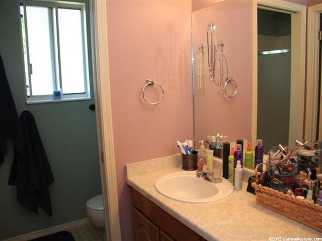 327 Eaglebrook Dr, Sandy, UT 84070 — photo 7