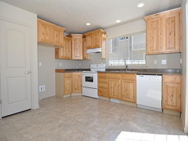 640 North St, Ogden, UT 84404 — photo 2