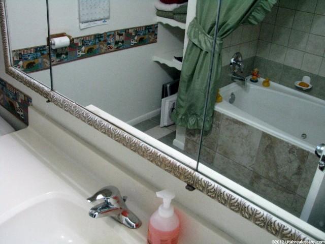 240 N 200 E, Mona, UT 84645 — photo 5