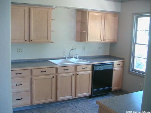 145 N 300 E, Nephi, UT 84648 — photo 2