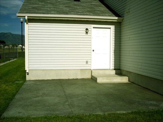 2041 N 1720 W, Clinton, UT 84015 — photo 11