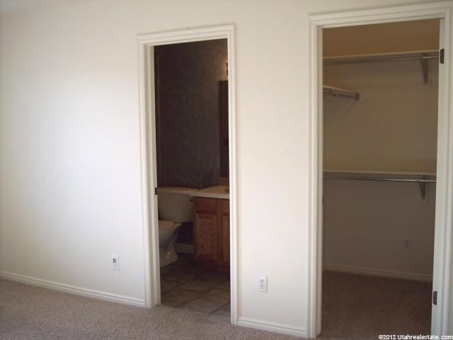 2041 N 1720 W, Clinton, UT 84015 — photo 9