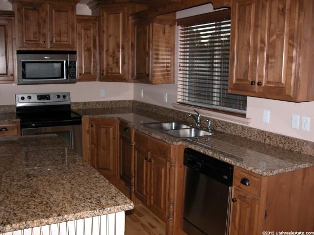 1537 E 925 S, Clearfield, UT 84015 — photo 3