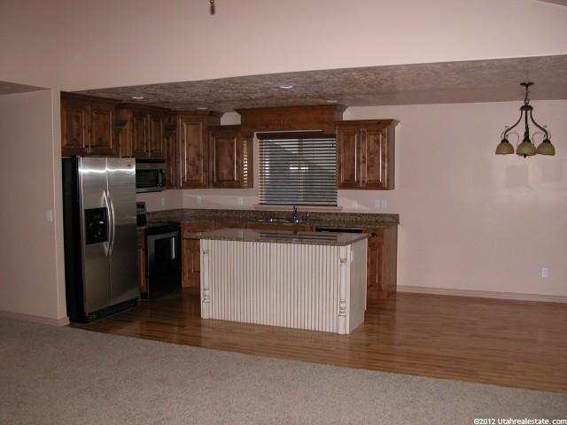 1537 E 925 S, Clearfield, UT 84015 — photo 8