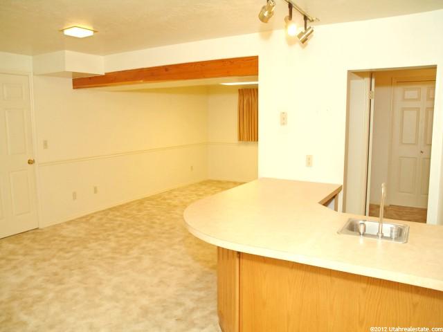 1475 E Petal Cir, Sandy, UT 84092 — photo 8