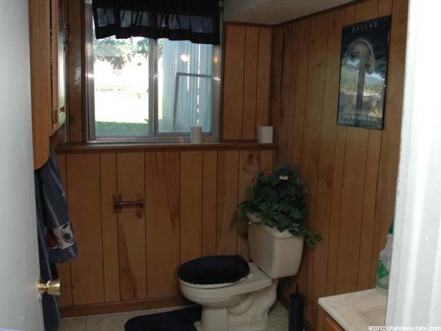 1736 N 550 W, Clinton, UT 84015 — photo 8