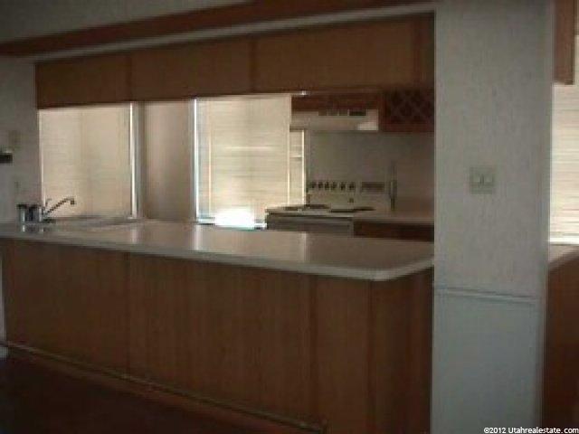 3599 Oakview Dr, Holladay, UT 84124 — photo 5
