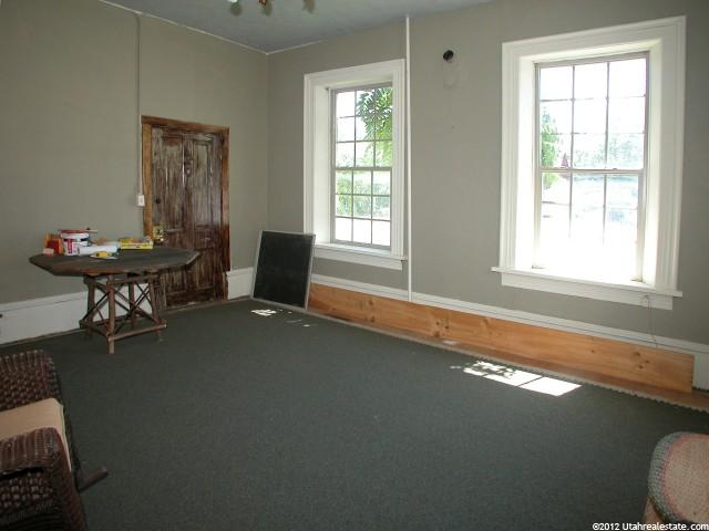406 Canyon Rd, Ogden, UT 84404 — photo 2