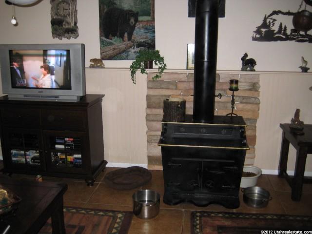 1452 N 550 W, Clinton, UT 84015 — photo 10