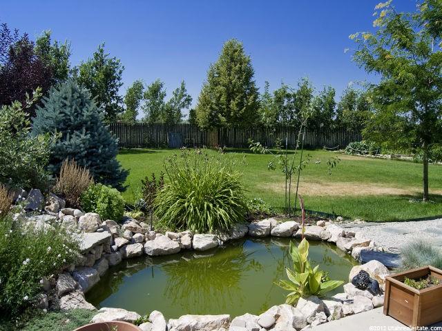 327 E 1000 N, Harrisville, UT 84404 — photo 4