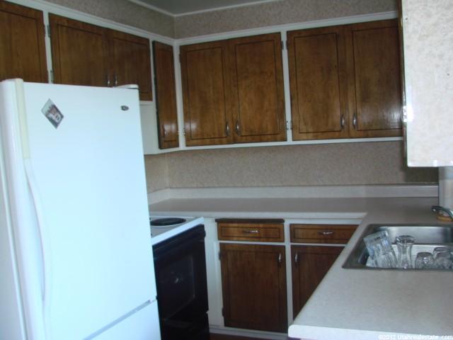 381 N 200 W, Clearfield, UT 84015 — photo 5
