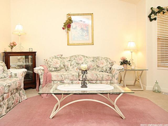 1121 N 1170 W, Clinton, UT 84015 — photo 2