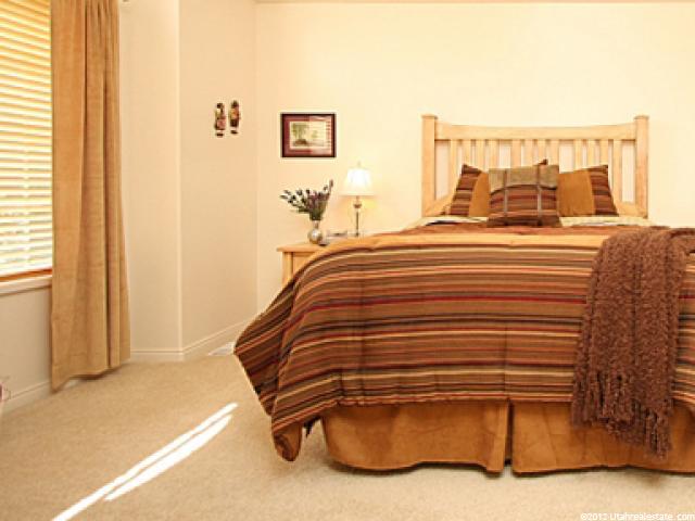 1121 N 1170 W, Clinton, UT 84015 — photo 6