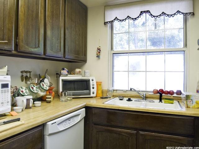 609 E 4055 S, Murray, UT 84107 — photo 9