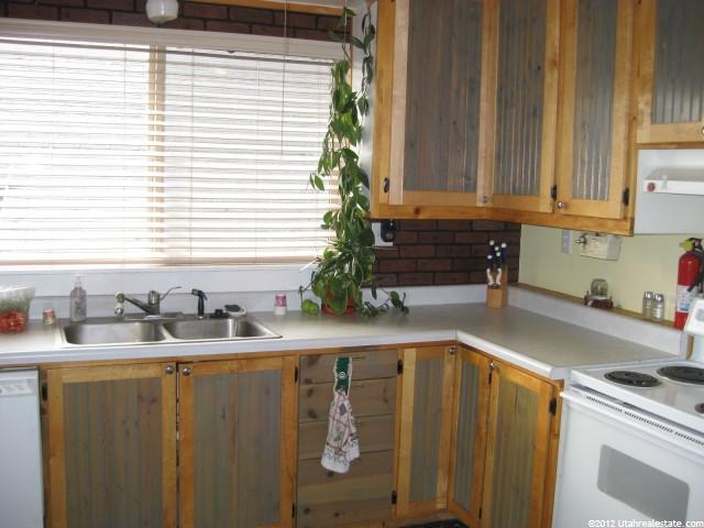 303 N State St, Preston, ID 83263 — photo 2
