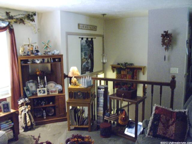 1040 N Kimberly Dr, Layton, UT 84040 — photo 10