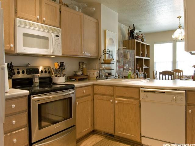 216 N 170 W, Centerville, UT 84014 — photo 4