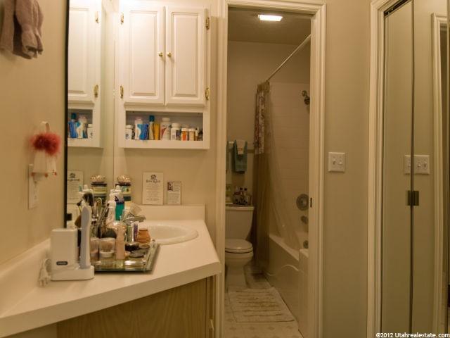216 N 170 W, Centerville, UT 84014 — photo 9
