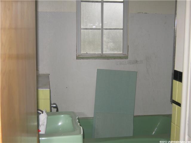 2389 N 2000 W, Farr West, UT 84404 — photo 5
