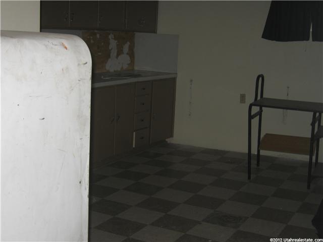 2389 N 2000 W, Farr West, UT 84404 — photo 7