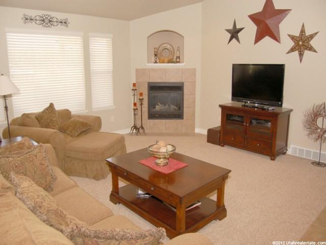 696 W 2825 N, Pleasant View, UT 84414 — photo 3