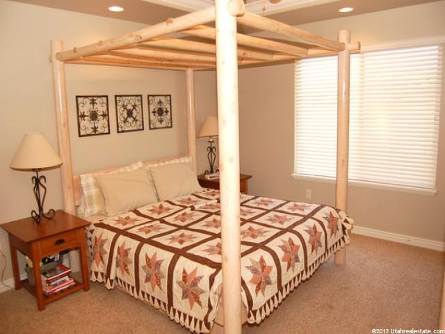 696 W 2825 N, Pleasant View, UT 84414 — photo 5