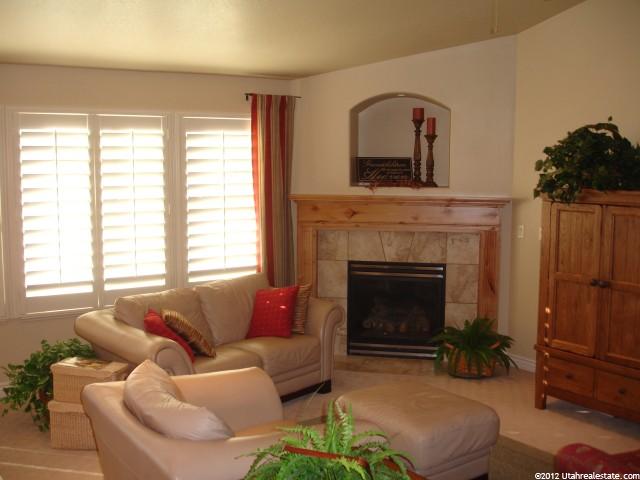 684 W 750 S, Layton, UT 84041 — photo 2