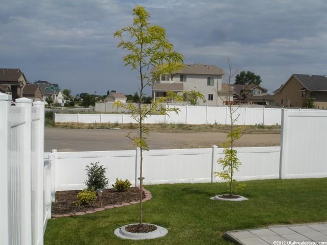 684 W 750 S, Layton, UT 84041 — photo 11