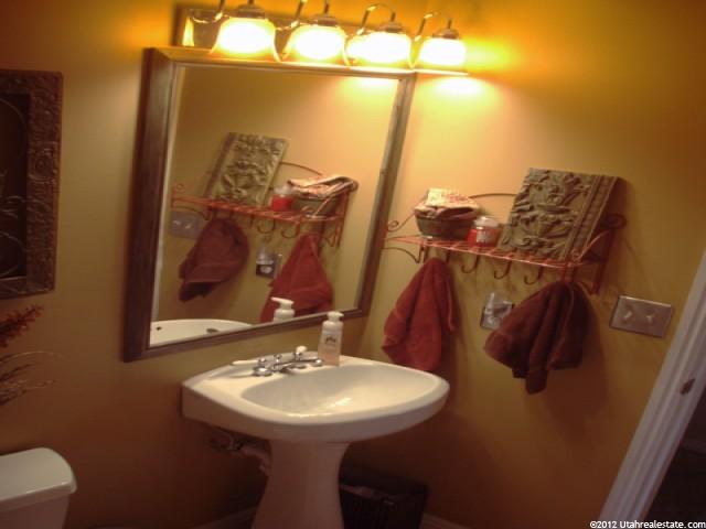1435 Ash Dr, Layton, UT 84040 — photo 5