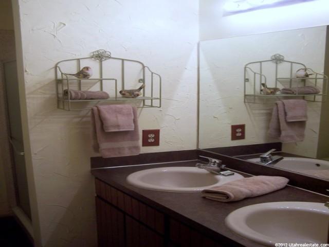6325 Bybee Dr, South Ogden, UT 84403 — photo 8