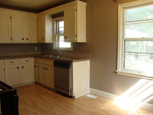 718 Polk Ave, Ogden, UT 84404 — photo 2
