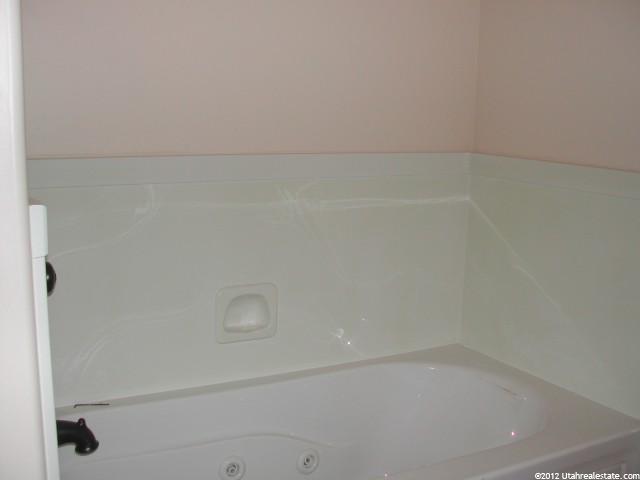 385 W 200 N, Bountiful, UT 84010 — photo 3