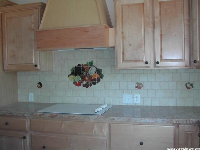 385 W 200 N, Bountiful, UT 84010 — photo 5