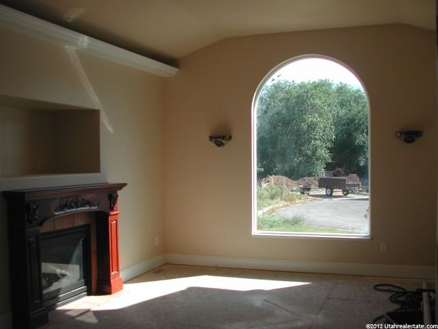 385 W 200 N, Bountiful, UT 84010 — photo 8