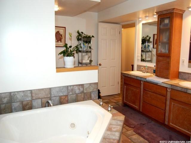 2806 W 4975 S, Roy, UT 84067 — photo 6