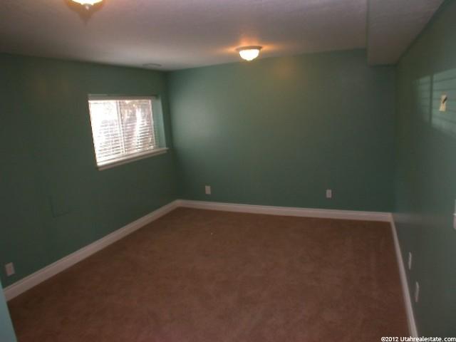 12146 S Pineridge Rd E, Sandy, UT 84094 — photo 9