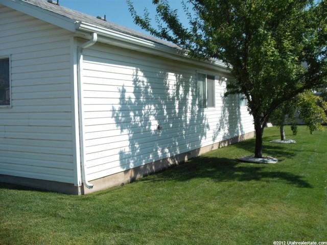 1573 N 2615 W, Clinton, UT 84015 — photo 4