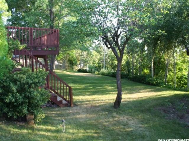 1347 Peachtree Dr, Centerville, UT 84014 — photo 2