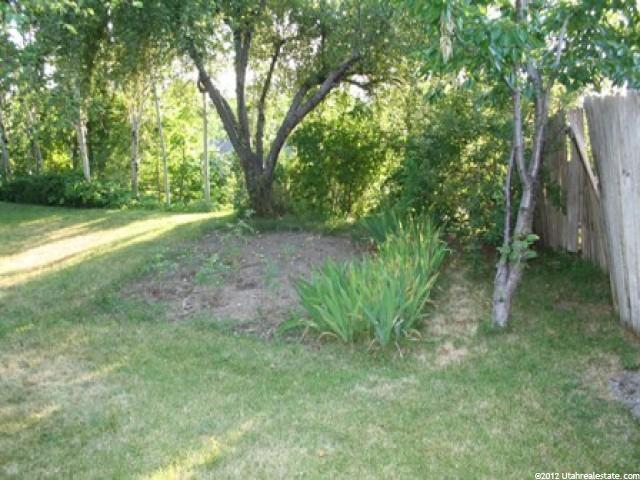 1347 Peachtree Dr, Centerville, UT 84014 — photo 4