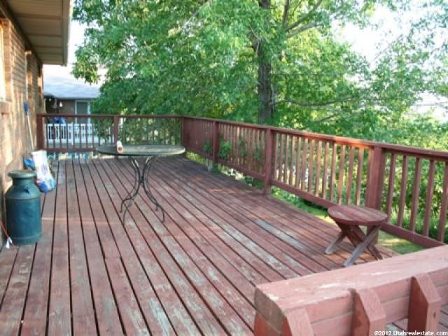 1347 Peachtree Dr, Centerville, UT 84014 — photo 6