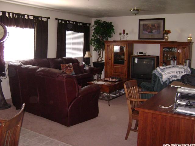2662 W 2100 N, Clinton, UT 84015 — photo 5