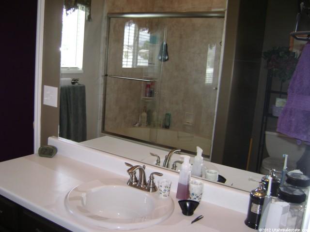 2662 W 2100 N, Clinton, UT 84015 — photo 8