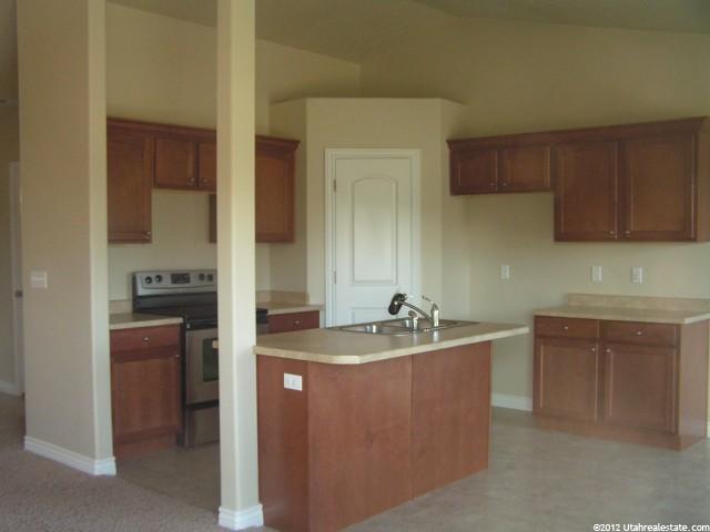 157 E 1150 S, Vernal, UT 84078 — photo 2