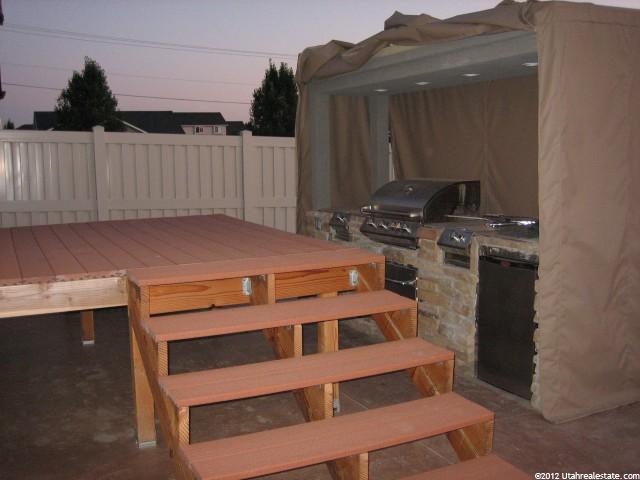 1327 N 2140 W, Clinton, UT 84015 — photo 3