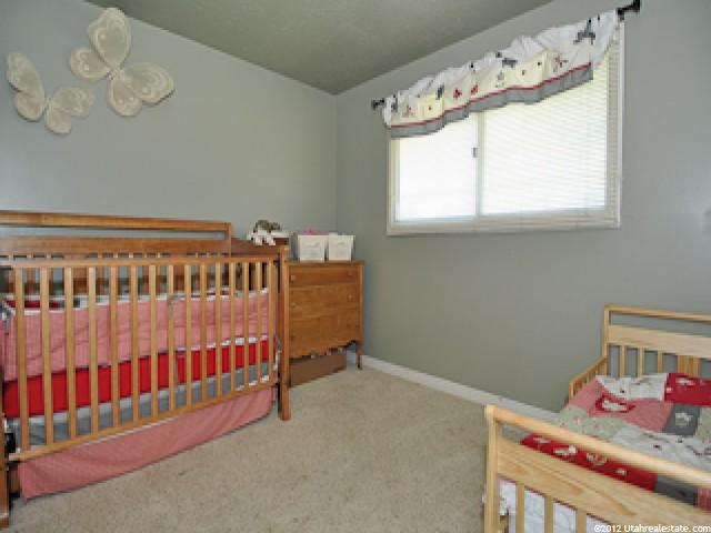 942 Vitt Dr, Ogden, UT 84404 — photo 5