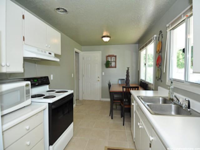 942 Vitt Dr, Ogden, UT 84404 — photo 7