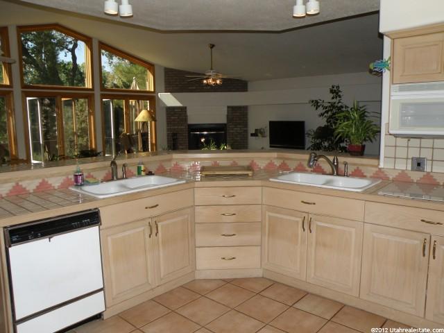427 Cottonwood Dr, Brookside, UT 84782 — photo 3