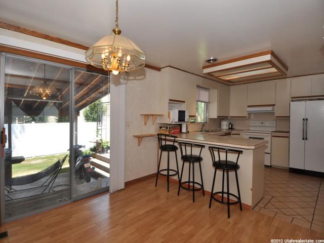 885 E Silver Shadows Dr, Murray, UT 84107 — photo 4